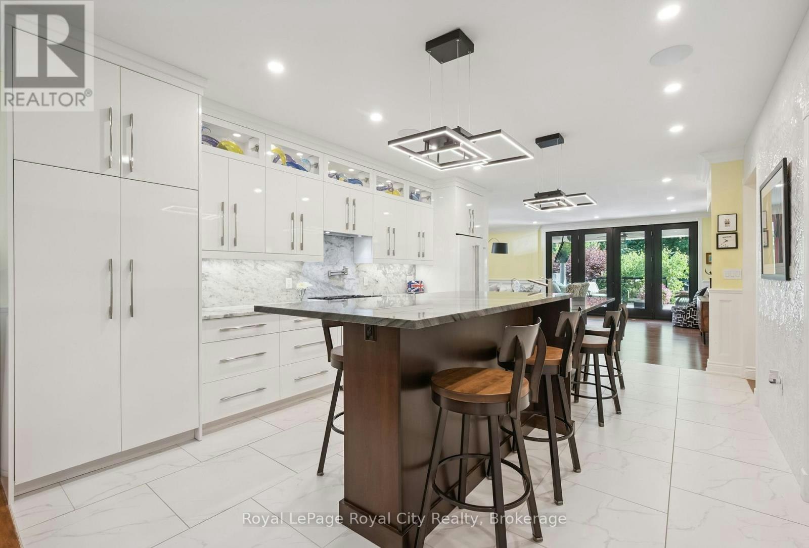 33 Edgehill Drive, Guelph, ON, N1H 5E3