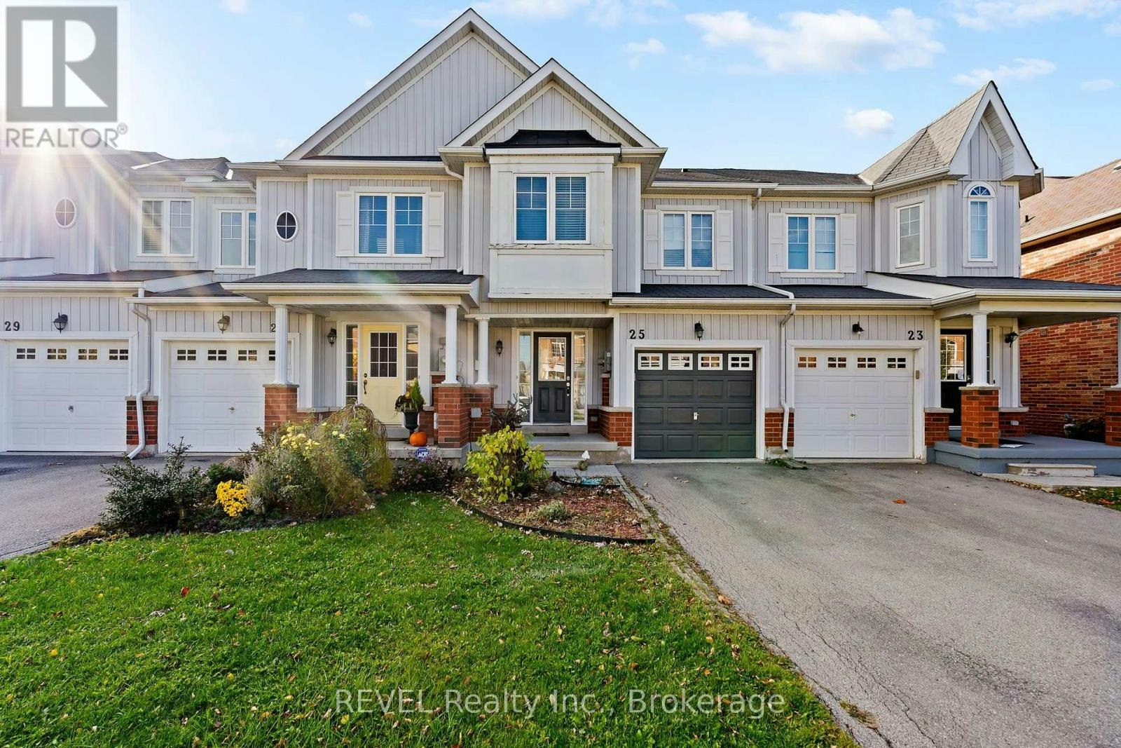 25 Colonel Lyall Street, St. Catharines, ON, L2P 0B3