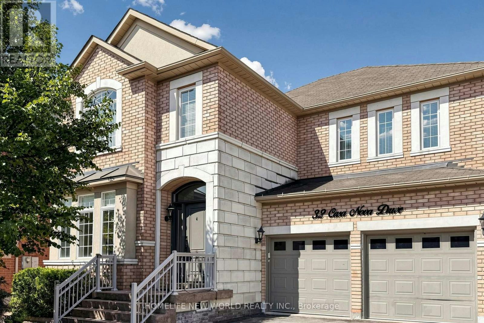 32 Casa Nova Drive, Vaughan, ON, L4H 3A1