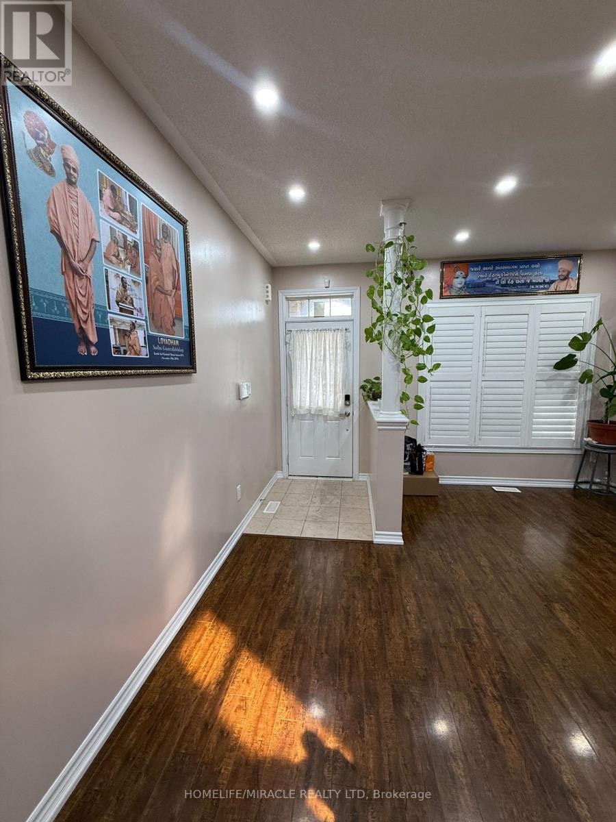 20 Country Ridge Court, Brampton, ON, L6P 3S2 - 9