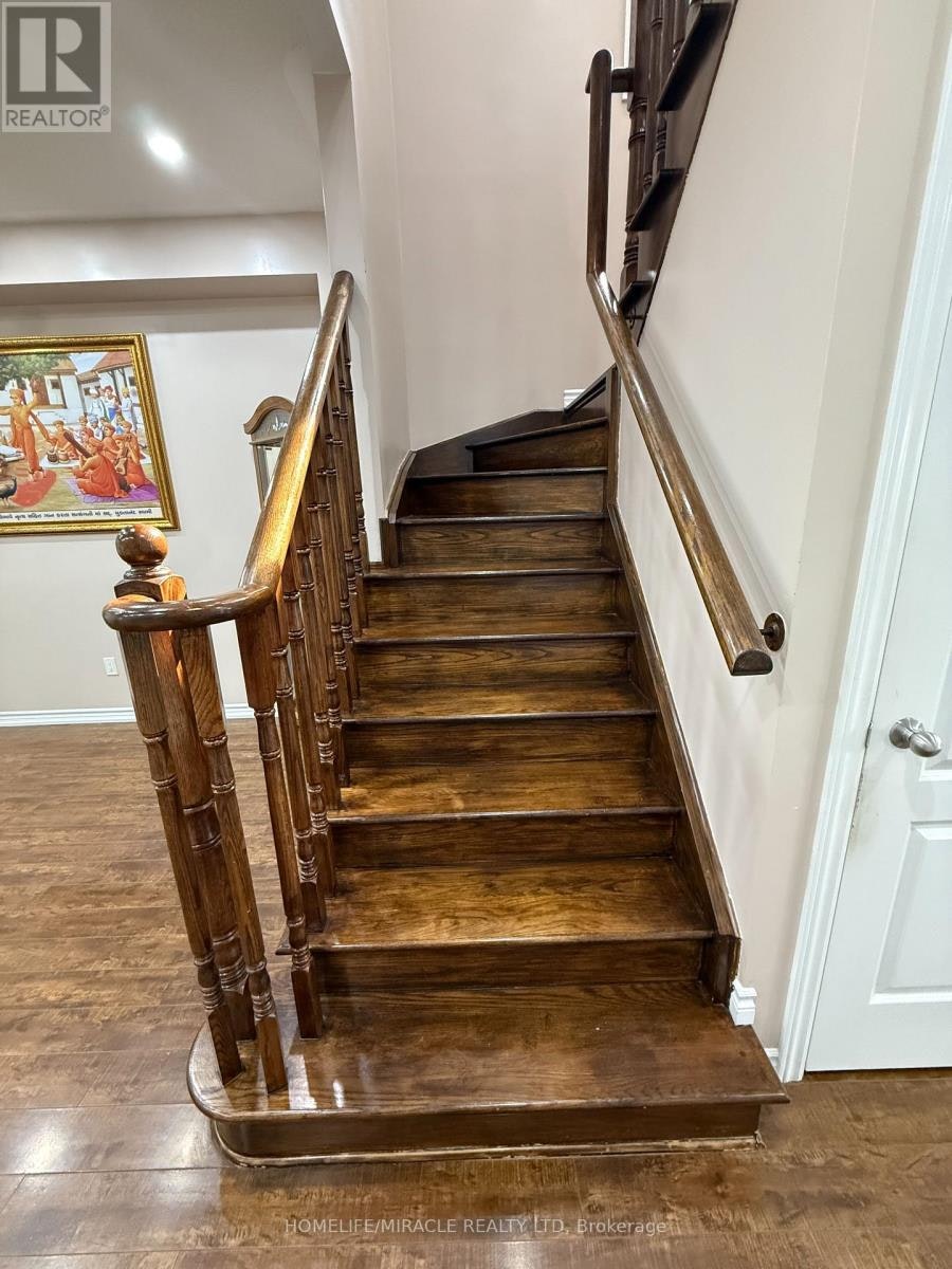 20 Country Ridge Court, Brampton, ON, L6P 3S2 - 24