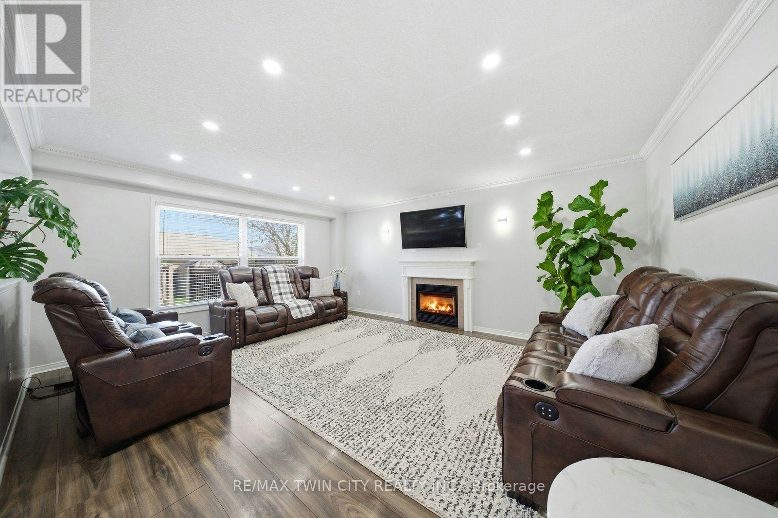 UPPER-20 Webb Avenue, Brantford, ON, N3T 6S5 - 14