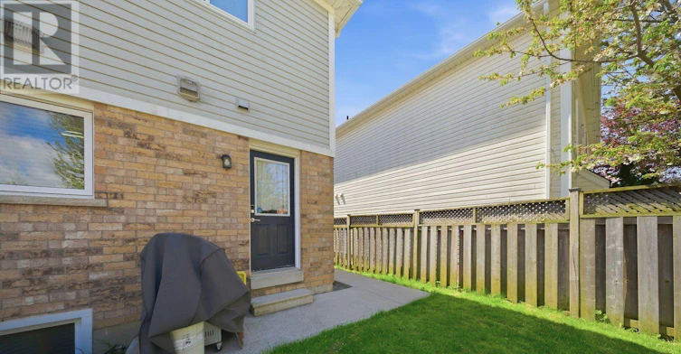 UPPER-20 Webb Avenue, Brantford, ON, N3T 6S5 - 26