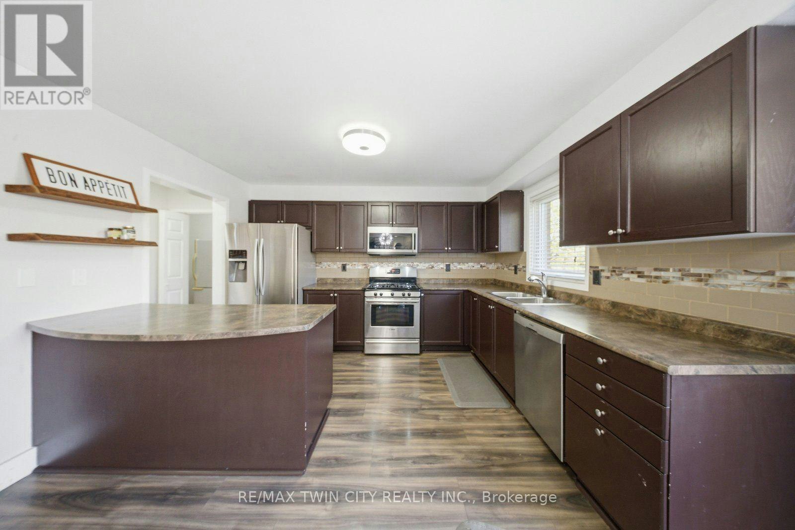 UPPER-20 Webb Avenue, Brantford, ON, N3T 6S5 - 12