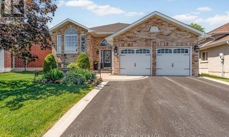 9 Hartwood Crescent