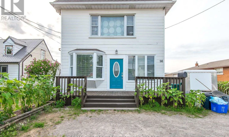 98 Chippawa Road