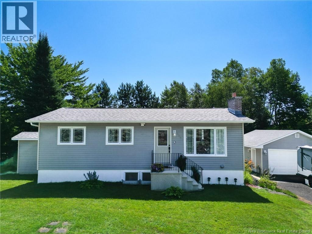 184 Diamond Street, Fredericton, NB, E3G 7V1