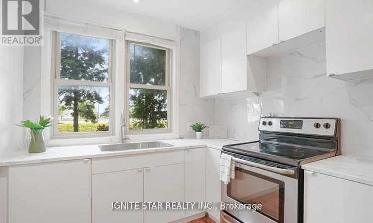 1136 Bronte Road