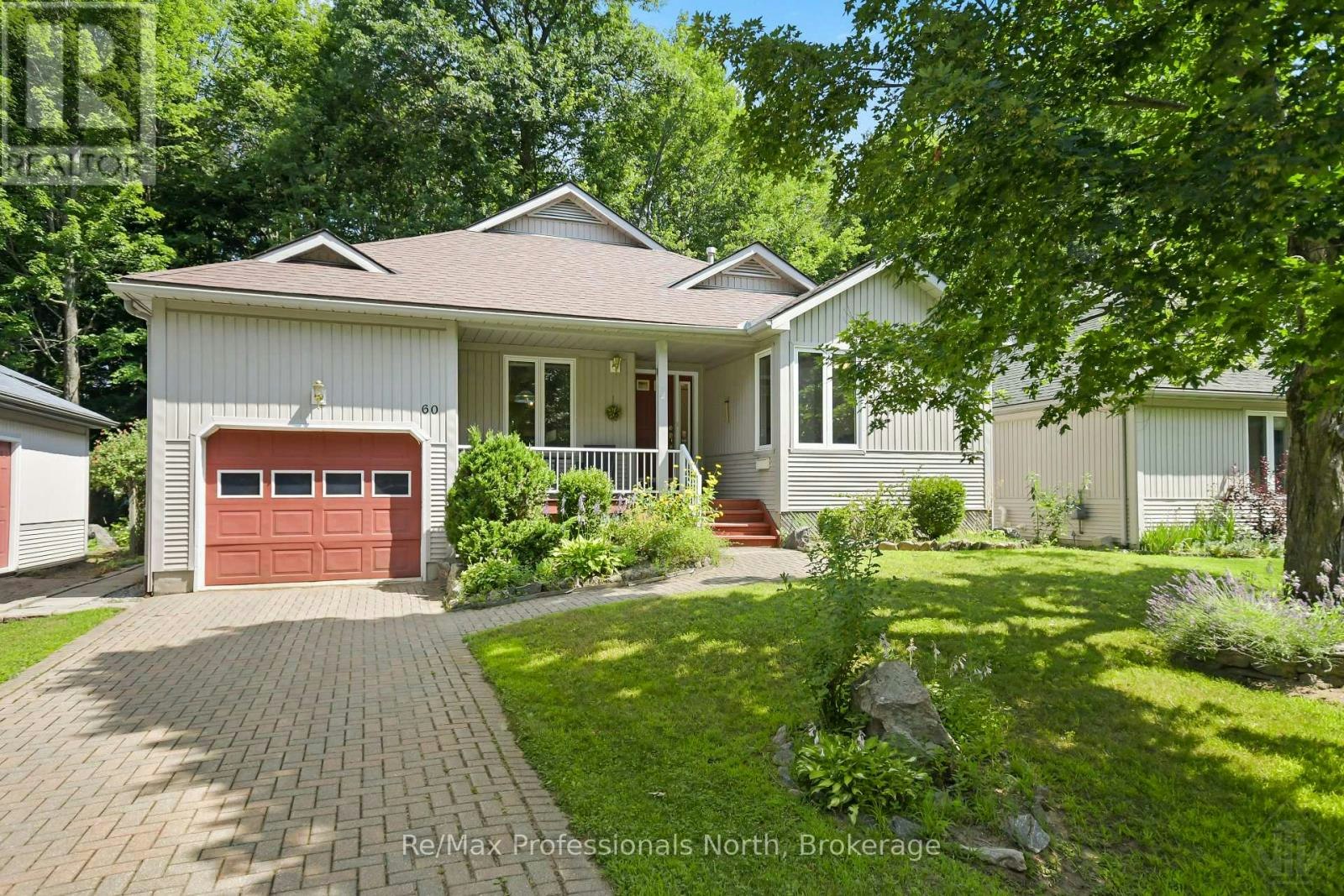 60 Pineridge Gate, Gravenhurst, ON, P1P 1Y4
