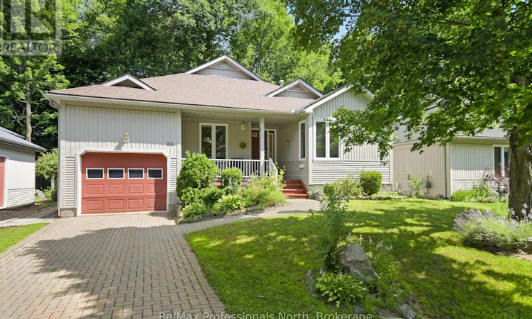 60 Pineridge Gate