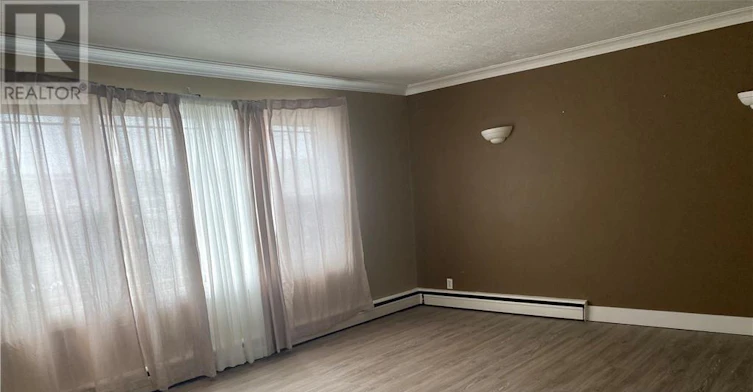 Main Floor-3045 Falconbridge Highway, Greater Sudbury, ON, P3L 1J4 - 11