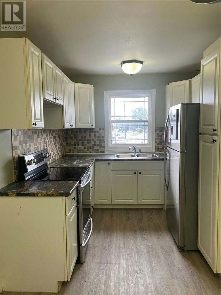Main Floor-3045 Falconbridge Highway, Greater Sudbury, ON, P3L 1J4 - 5