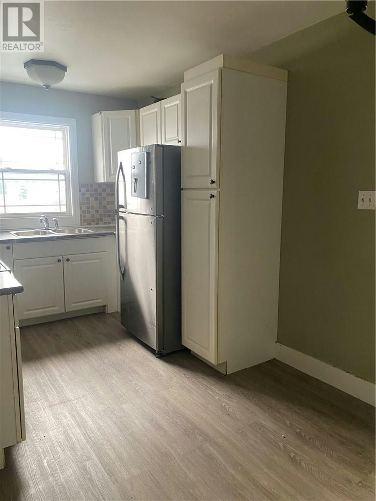 Main Floor-3045 Falconbridge Highway, Greater Sudbury, ON, P3L 1J4 - 4