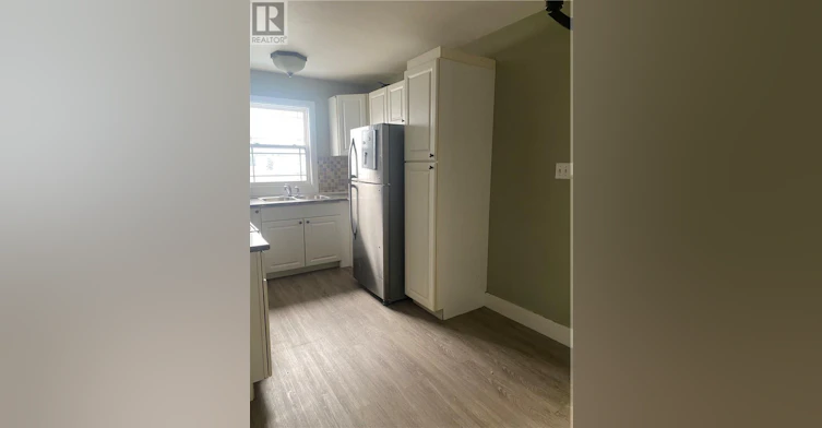 Main Floor-3045 Falconbridge Highway, Greater Sudbury, ON, P3L 1J4 - 4