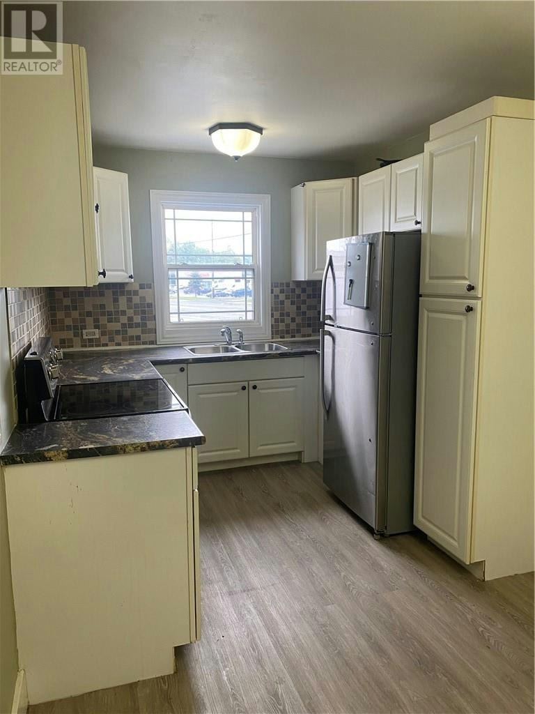 Main Floor-3045 Falconbridge Highway, Greater Sudbury, ON, P3L 1J4 - 7
