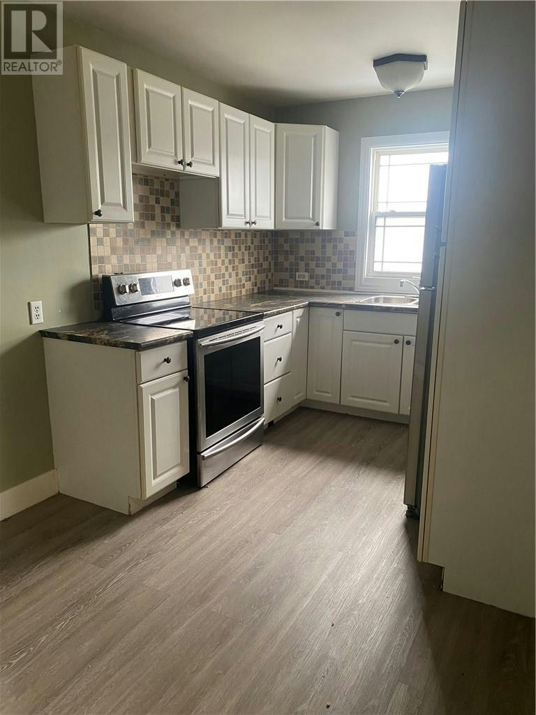 Main Floor-3045 Falconbridge Highway, Greater Sudbury, ON, P3L 1J4 - 8