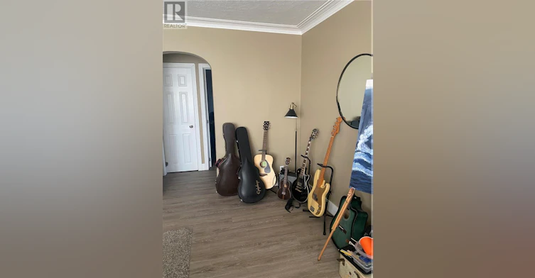 Main Floor-3045 Falconbridge Highway, Greater Sudbury, ON, P3L 1J4 - 9