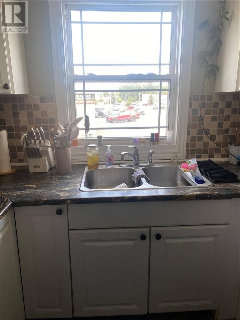 Main Floor-3045 Falconbridge Highway, Greater Sudbury, ON, P3L 1J4 - 5