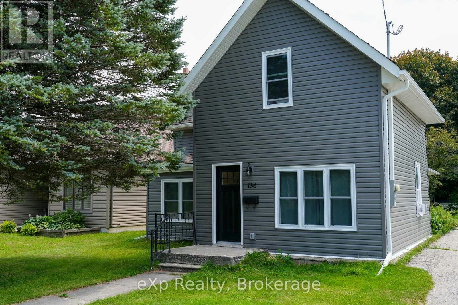 136 Breadalbane Street S, Saugeen Shores, ON, N0H 2L0