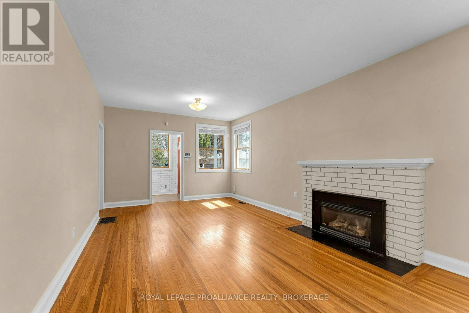 524 College Street, Kingston, ON, K7L 4M9 - 7