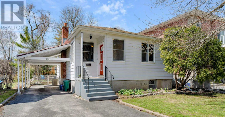 524 College Street, Kingston, ON, K7L 4M9