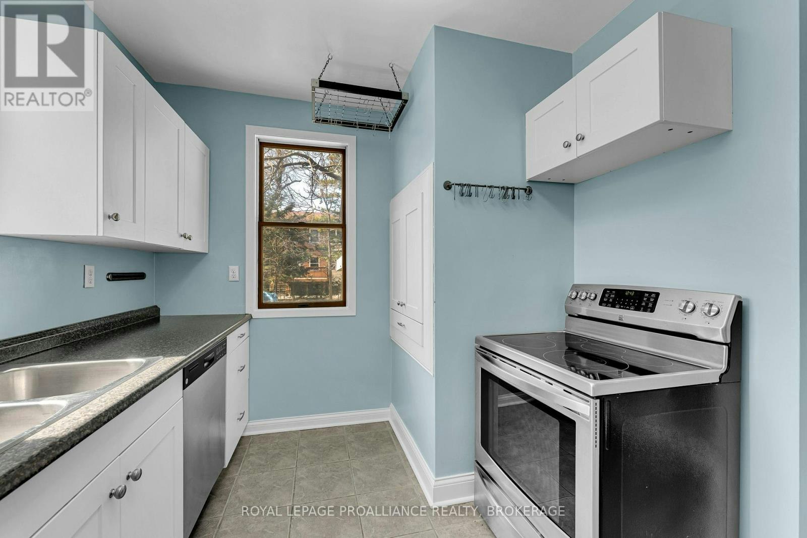 524 College Street, Kingston, ON, K7L 4M9 - 15