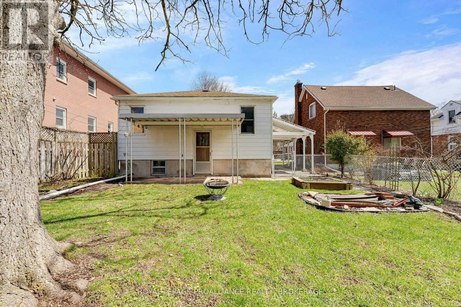 524 College Street, Kingston, ON, K7L 4M9 - 32