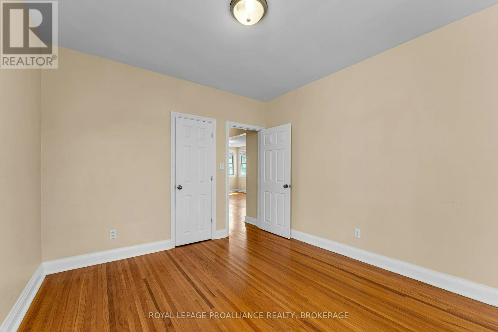 524 College Street, Kingston, ON, K7L 4M9 - 24
