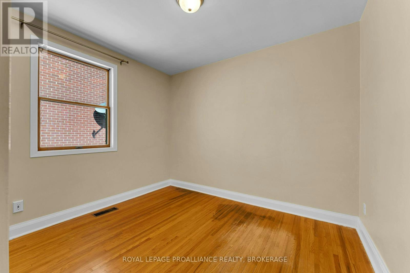 524 College Street, Kingston, ON, K7L 4M9 - 19