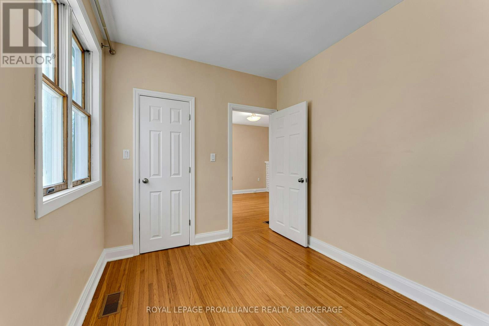 524 College Street, Kingston, ON, K7L 4M9 - 27