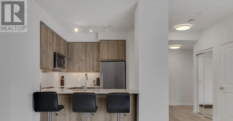 511-15 Watergarden Drive, Mississauga, ON, L5R 0H4 - 9