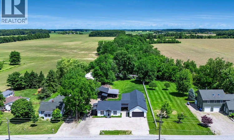 568 2 Road West