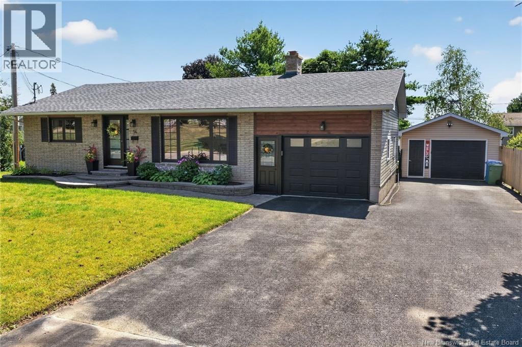 14 Cabot Drive, Moncton, NB, E1A 5K9