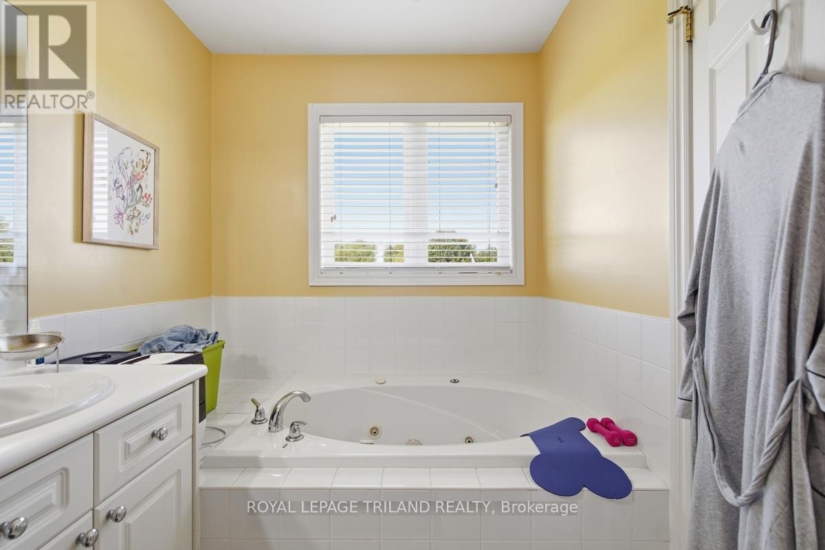 127-600 Hyde Park Road, London, ON, N6H 5W8 - 24