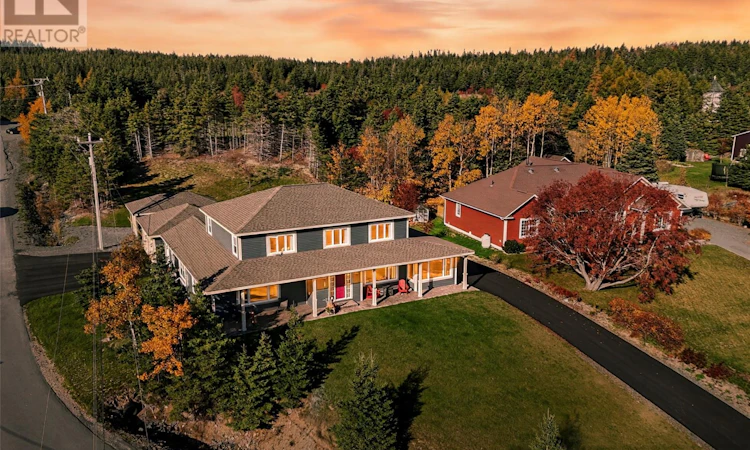 44 River Road North