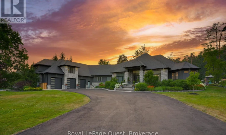 8 Midves Court