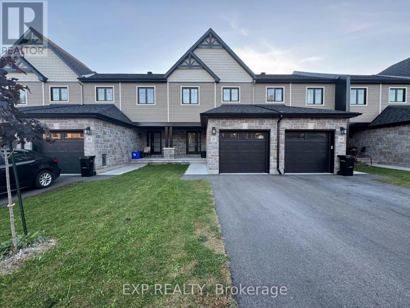208 Dion Avenue, Clarence-Rockland, ON, K4K 0M3