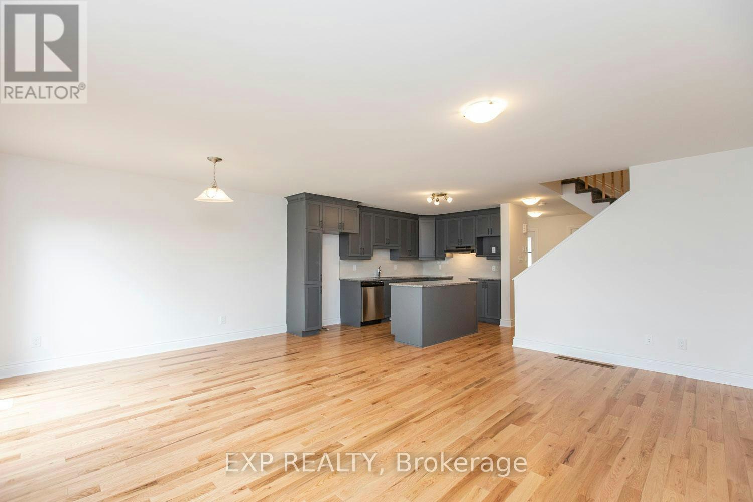 208 Dion Avenue, Clarence-Rockland, ON, K4K 0M3 - 12