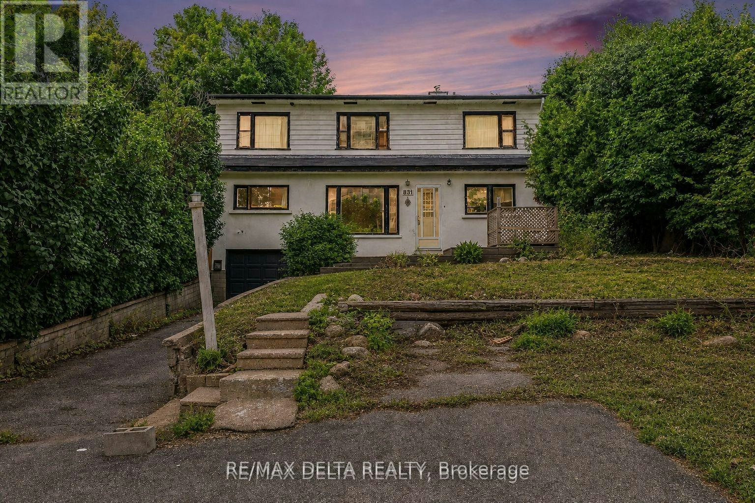 831 Montreal Road, Ottawa, ON, K1K 0S9