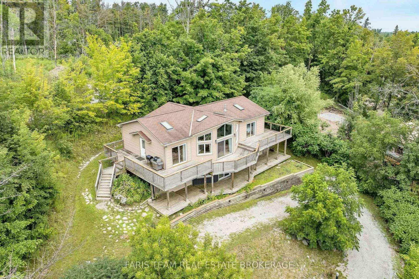 1858 Woods Bay Road, Severn, ON, L3V 0V7