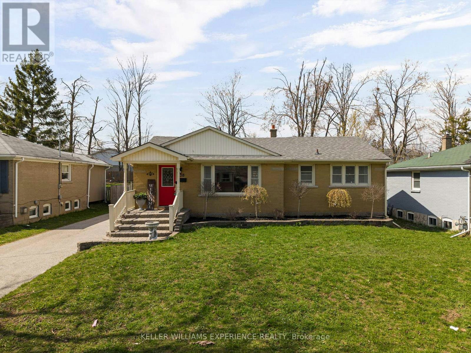 38 North Street W, Orillia, ON, L3V 3S5