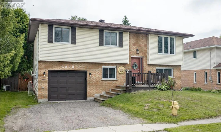 3878 Macmillan Drive