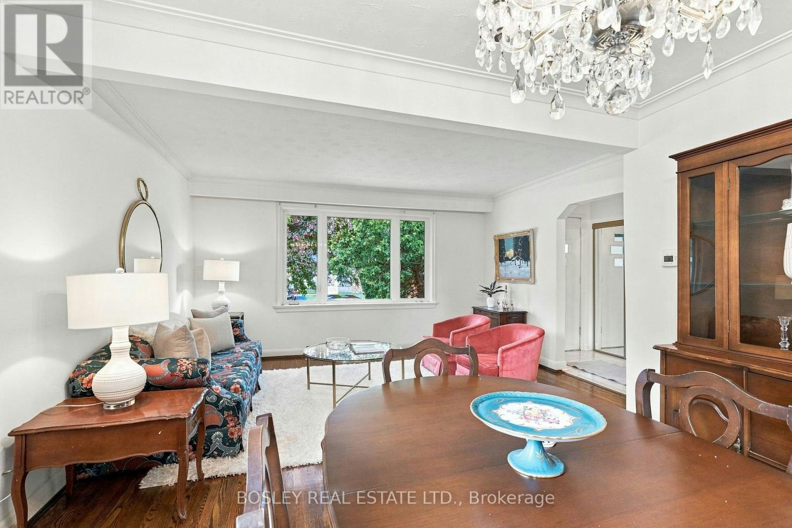 87 Brighton Avenue, Toronto, ON, M3H 4C7