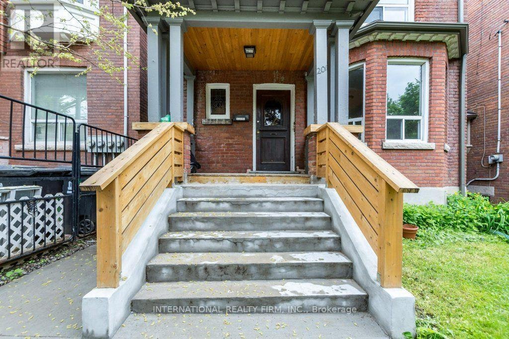 201 Madison Avenue, Toronto, ON, M5R 2S6 - 16