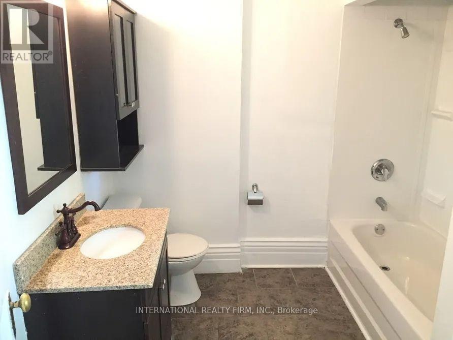 201 Madison Avenue, Toronto, ON, M5R 2S6 - 4