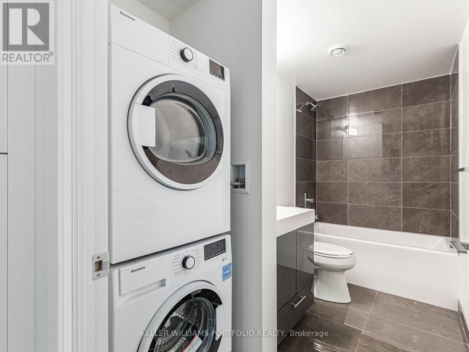 1633-251 Jarvis Street, Toronto, ON, M5B 0C3 - 17