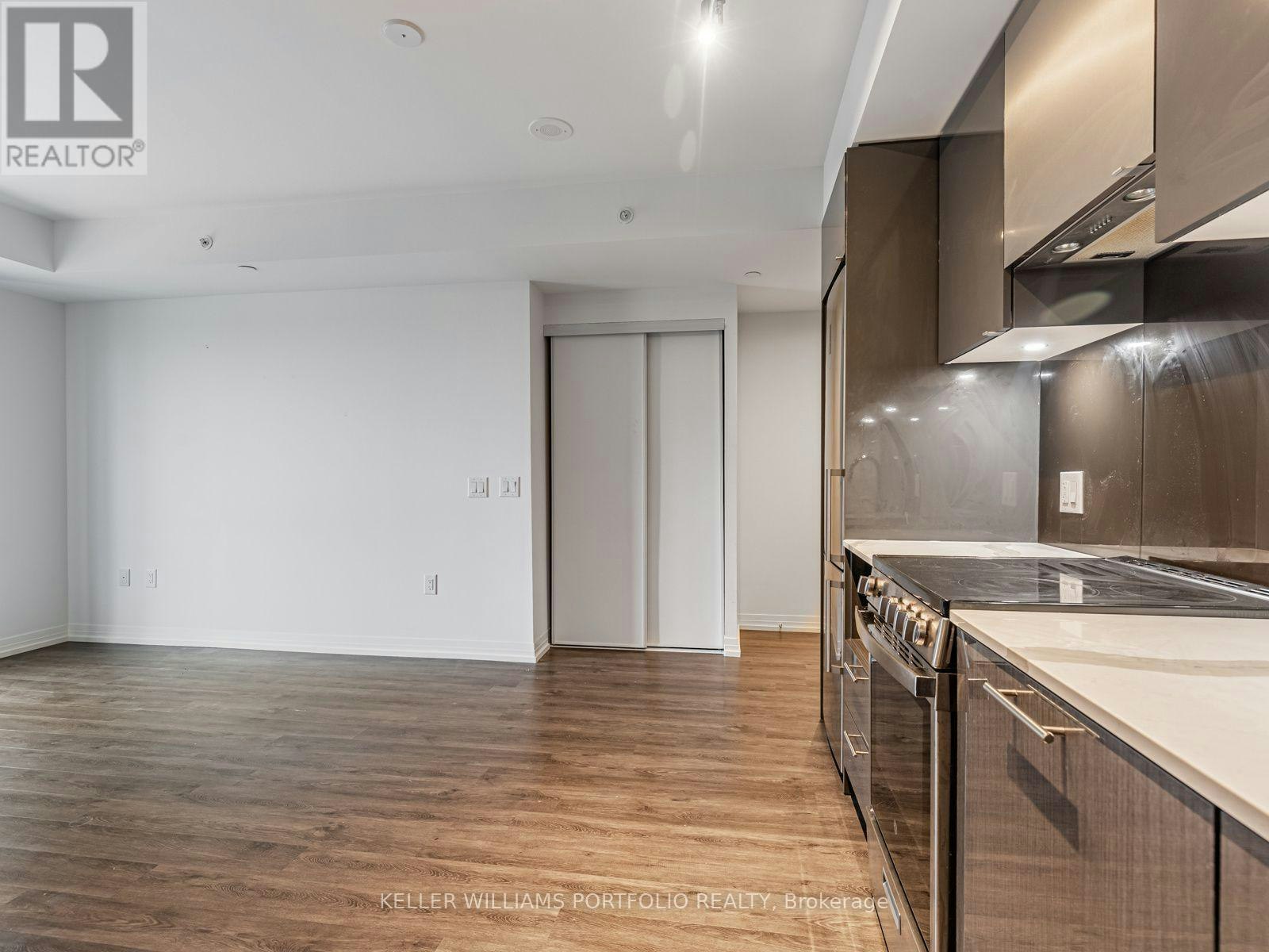 1633-251 Jarvis Street, Toronto, ON, M5B 0C3 - 8