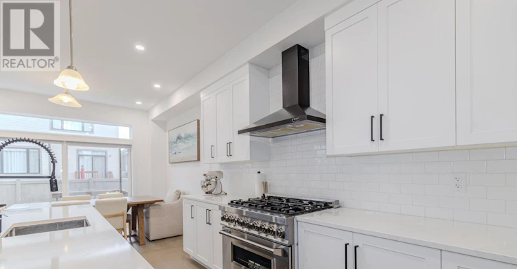 67 Viceroy Mews, Ottawa, ON, K1X 0J5 - 8
