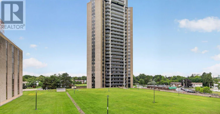 304-1380 Prince Of Wales Drive, Ottawa, ON, K2C 3N5 - 16