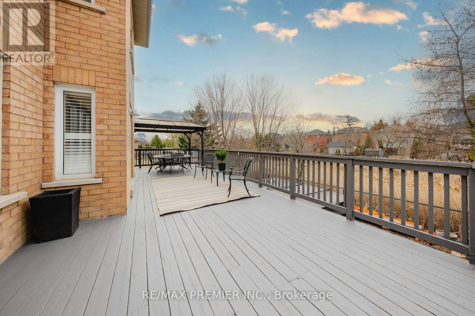 16 St Michele Place, Vaughan, ON, L4H 1H3 - 2